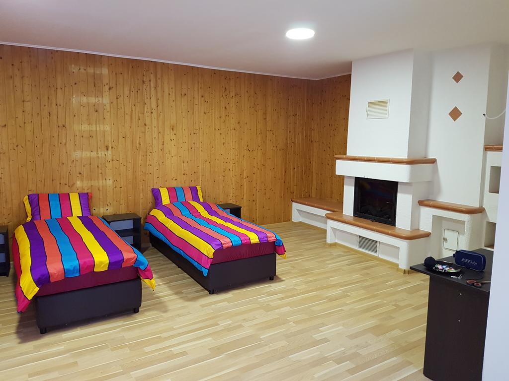 Pension Haus Baron 4 Muhlheim Екстериор снимка